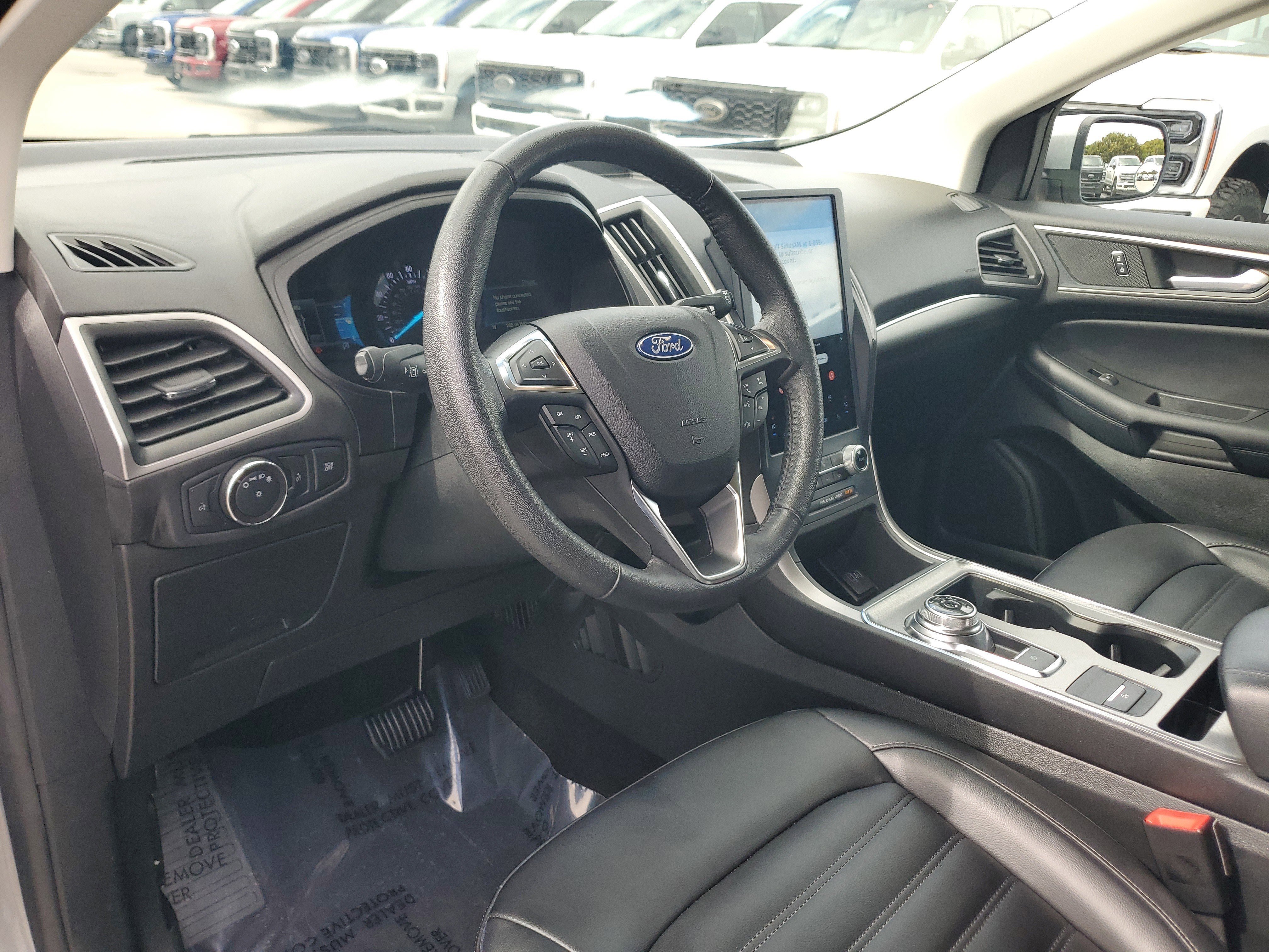 Used 2022 Ford Edge SEL image 9