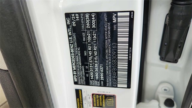 Used 2025 Mercedes-Benz GLE 350 4MATIC w/ AMG Line Exterior image 63