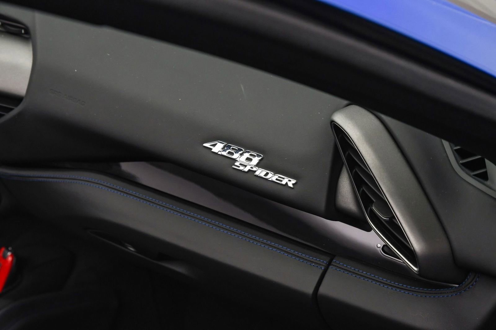 Used 2018 Ferrari 488 Spider Blu Corsa image 52