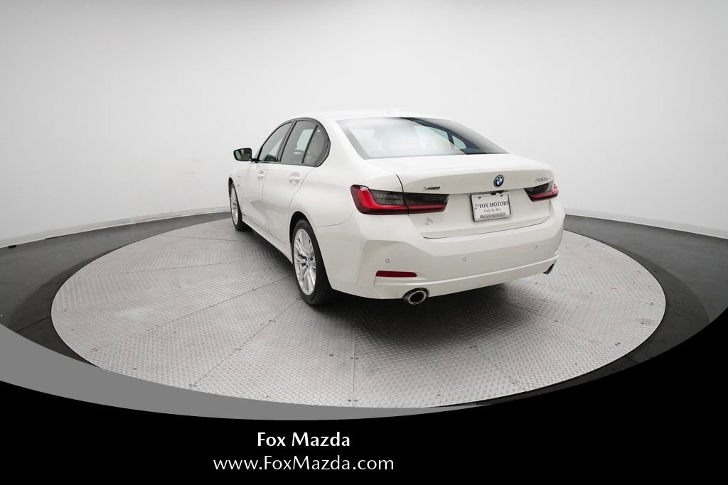 Used 2023 BMW 330e xDrive w/ Driving Assistance Package AWD/4WD image 34