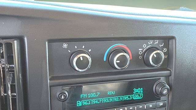 Used 2020 Chevrolet Express 3500 Work Van w/ Power Convenience Package image 28