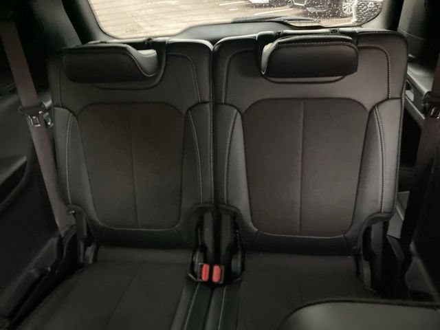Used 2023 Jeep Grand Cherokee L Laredo RWD image 22