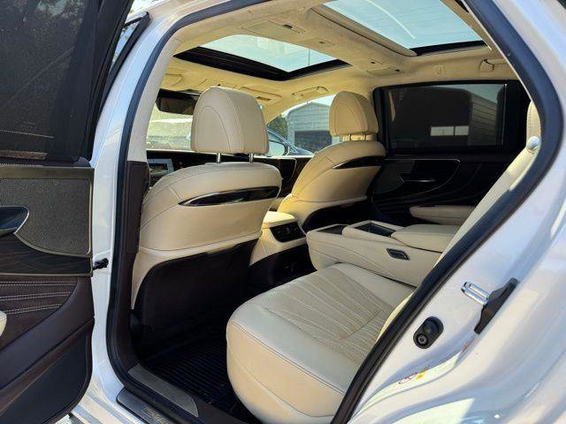 Used 2018 Lexus LS 500 image 17