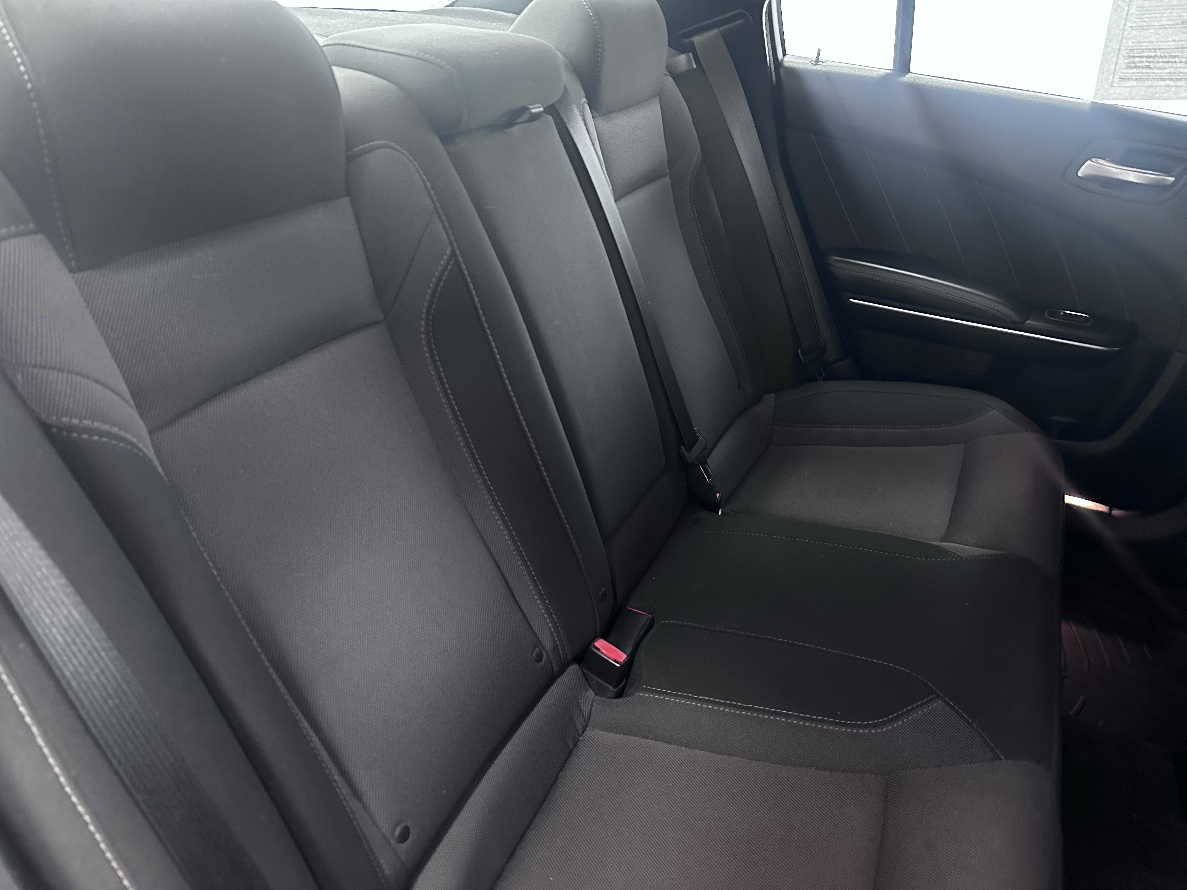 Used 2016 Dodge Charger R/T RWD image 31