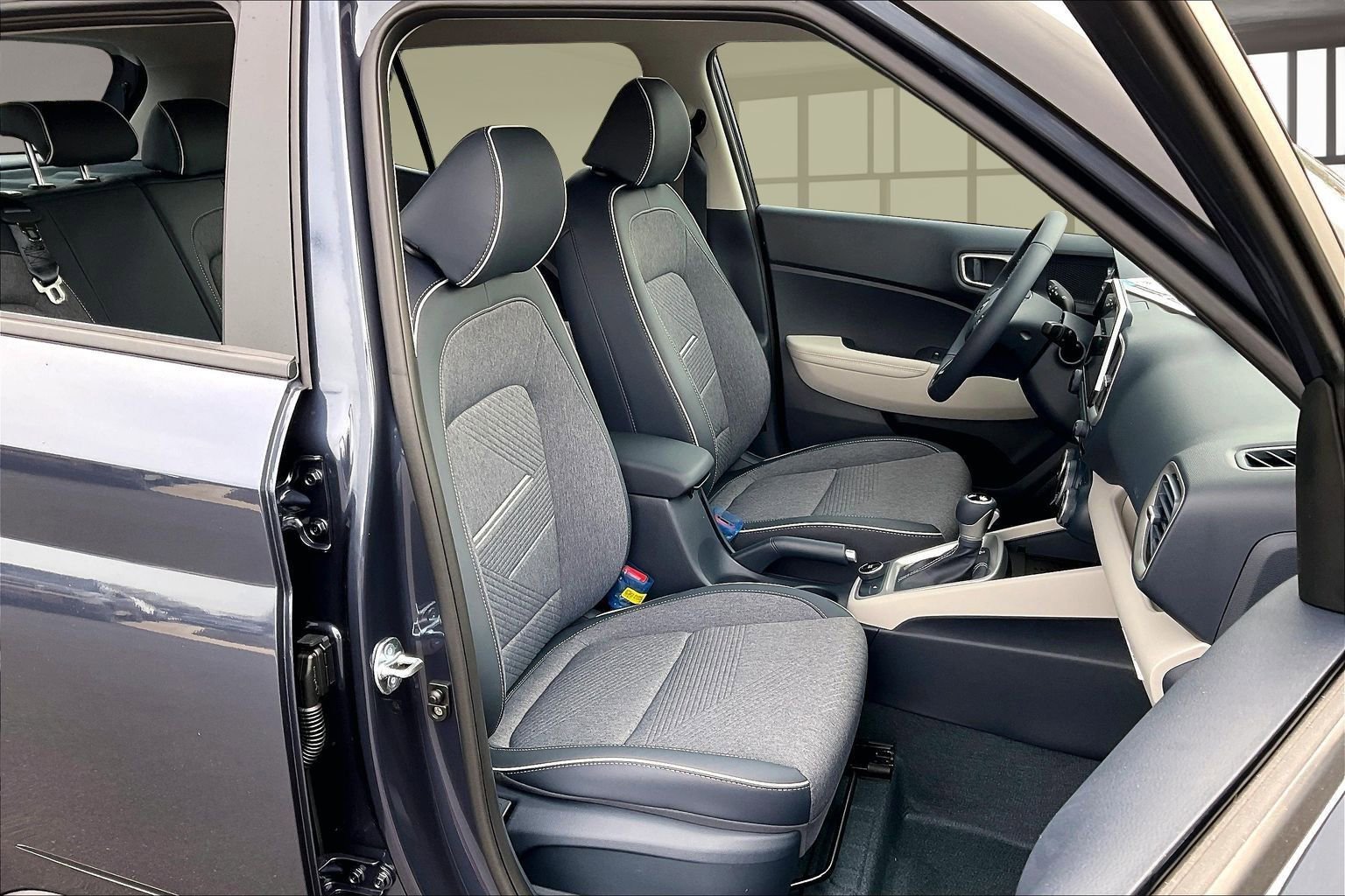 New 2026 Hyundai Venue SEL image 11