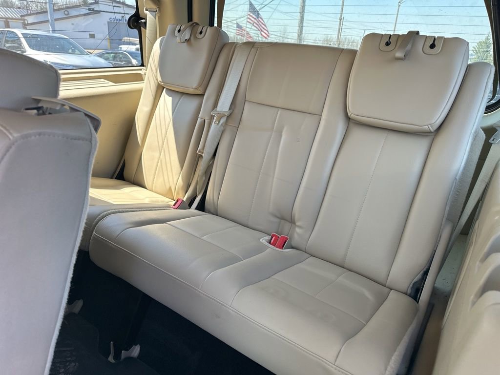 Used 2017 Ford Expedition XLT w/ Equipment Group 202A image 11