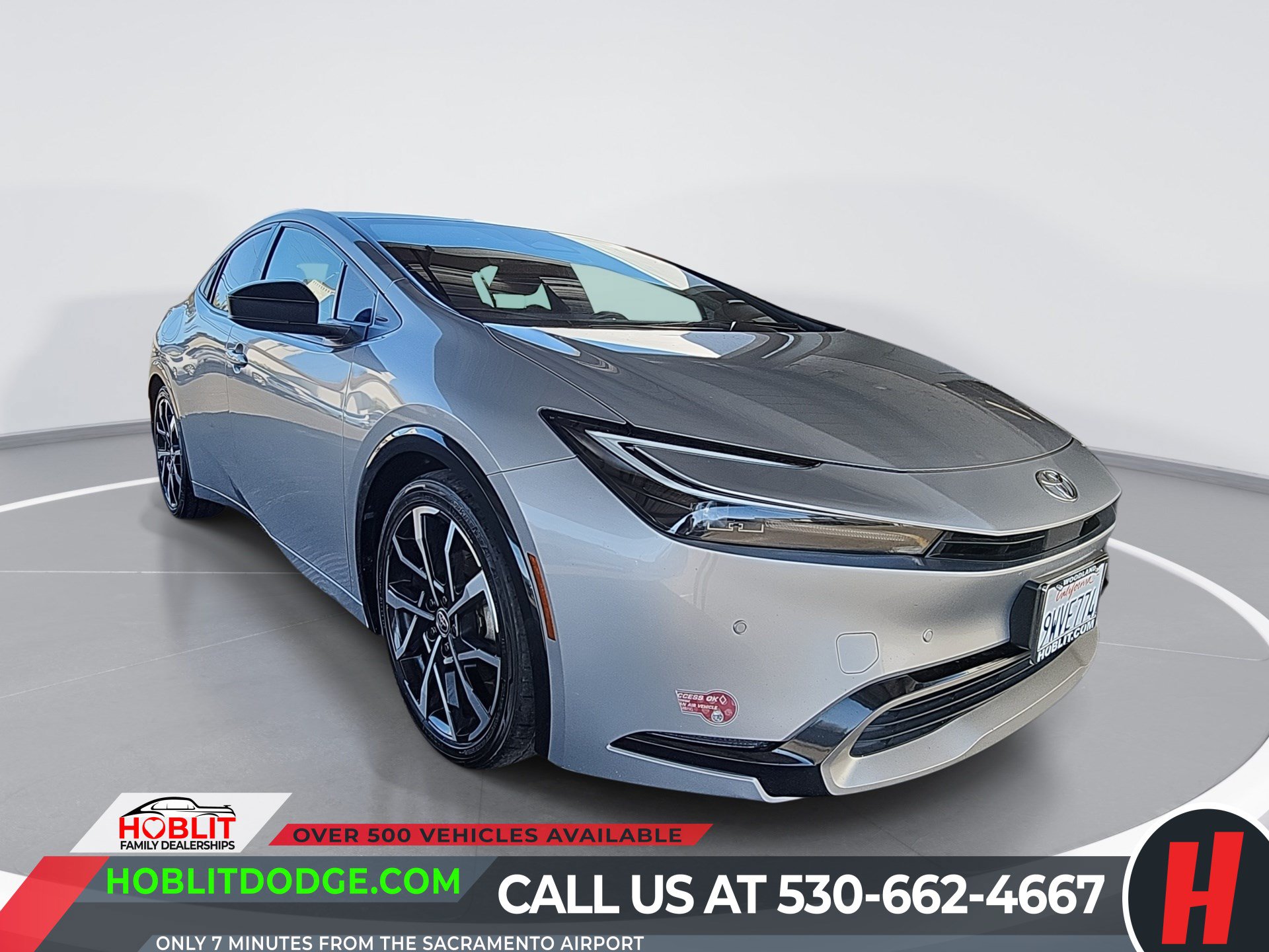 Used 2023 Toyota Prius Prime Premium FWD image 1