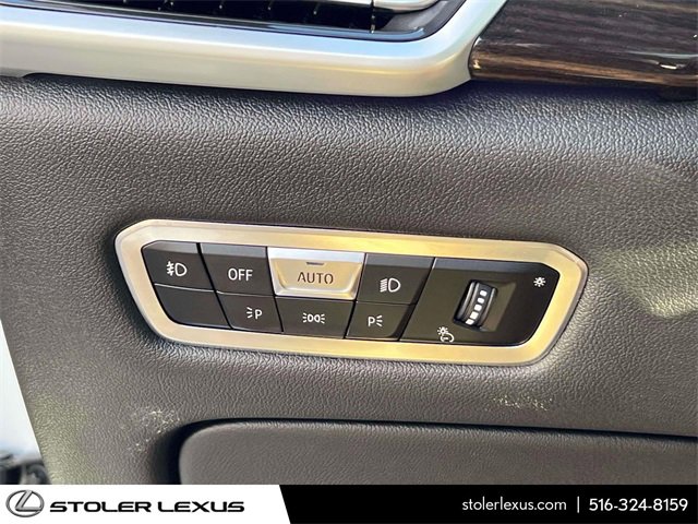 Used 2021 BMW X5 xDrive40i w/ M Sport Package image 26