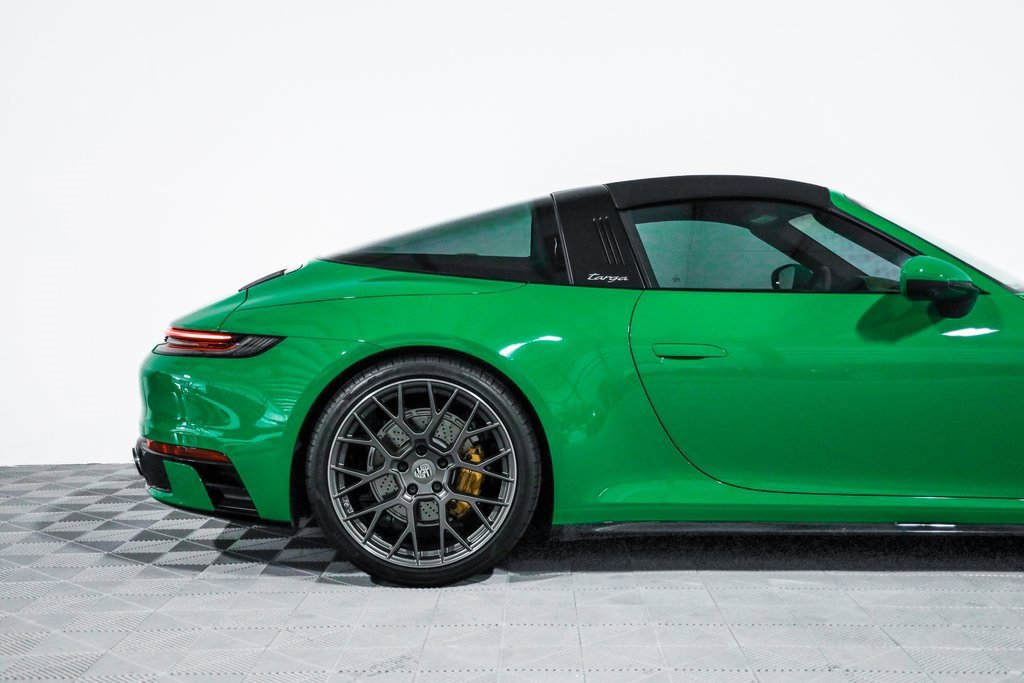 Used 2021 Porsche 911 Targa 4 image 2