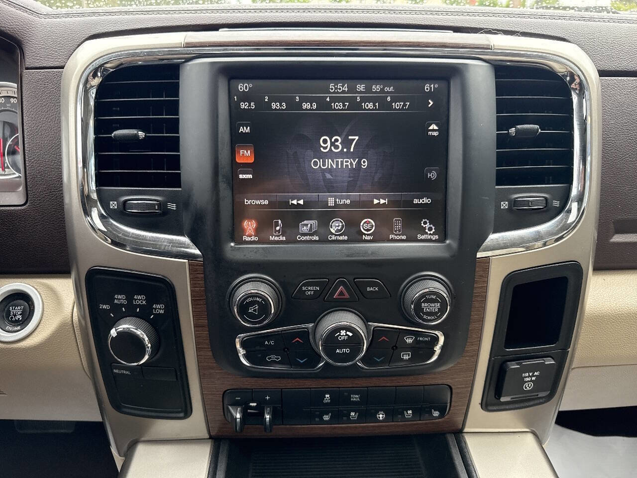 Used 2013 RAM 1500 Laramie w/ Convenience Group AWD/4WD image 36