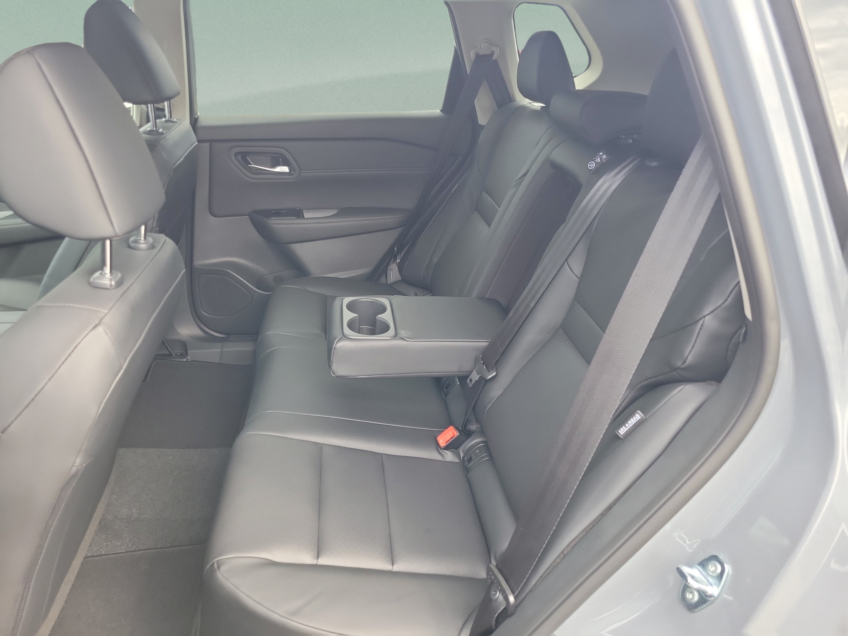 New 2026 Nissan Rogue Dark Armor FWD image 11