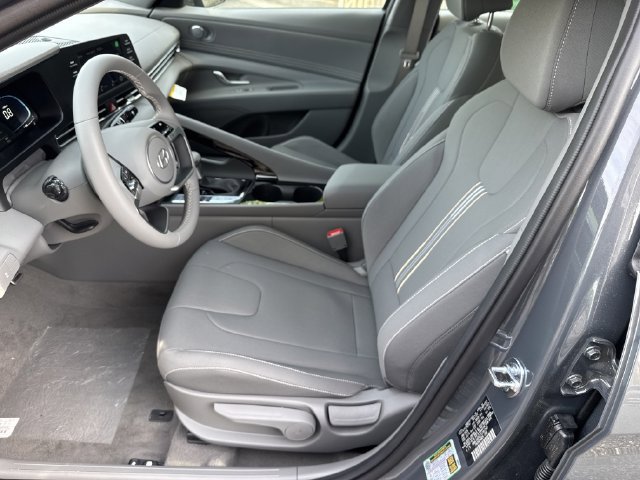 New 2026 Hyundai Elantra SEL Sport Premium FWD image 11