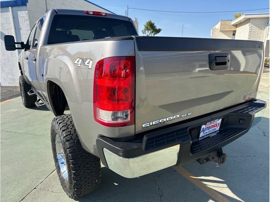 Used 2013 GMC Sierra 2500 SLE w/ SLE Preferred Package AWD/4WD image 12