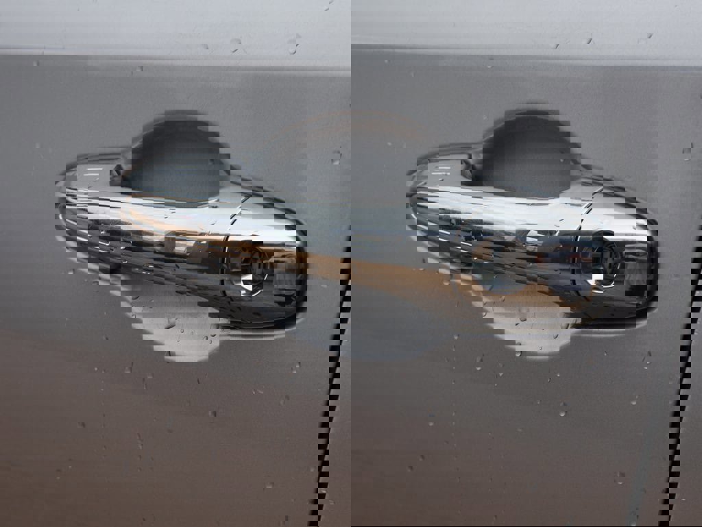 Used 2017 Toyota RAV4 Limited image 21