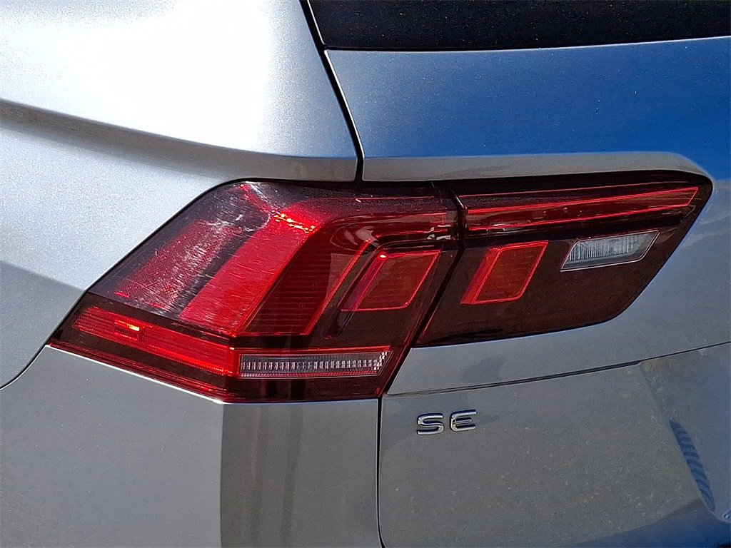 Used 2022 Volkswagen Tiguan SE image 10