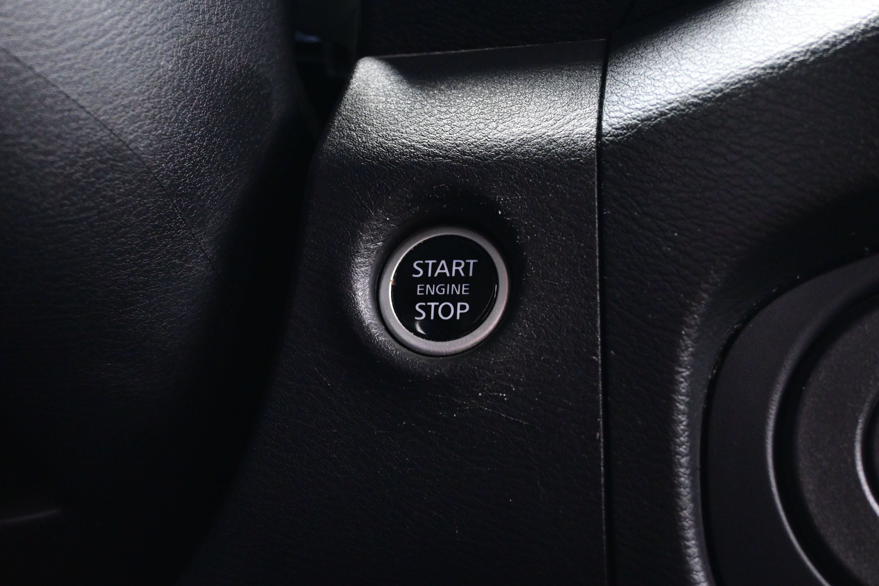 Used 2024 Nissan Frontier SV w/ Technology Package RWD image 23