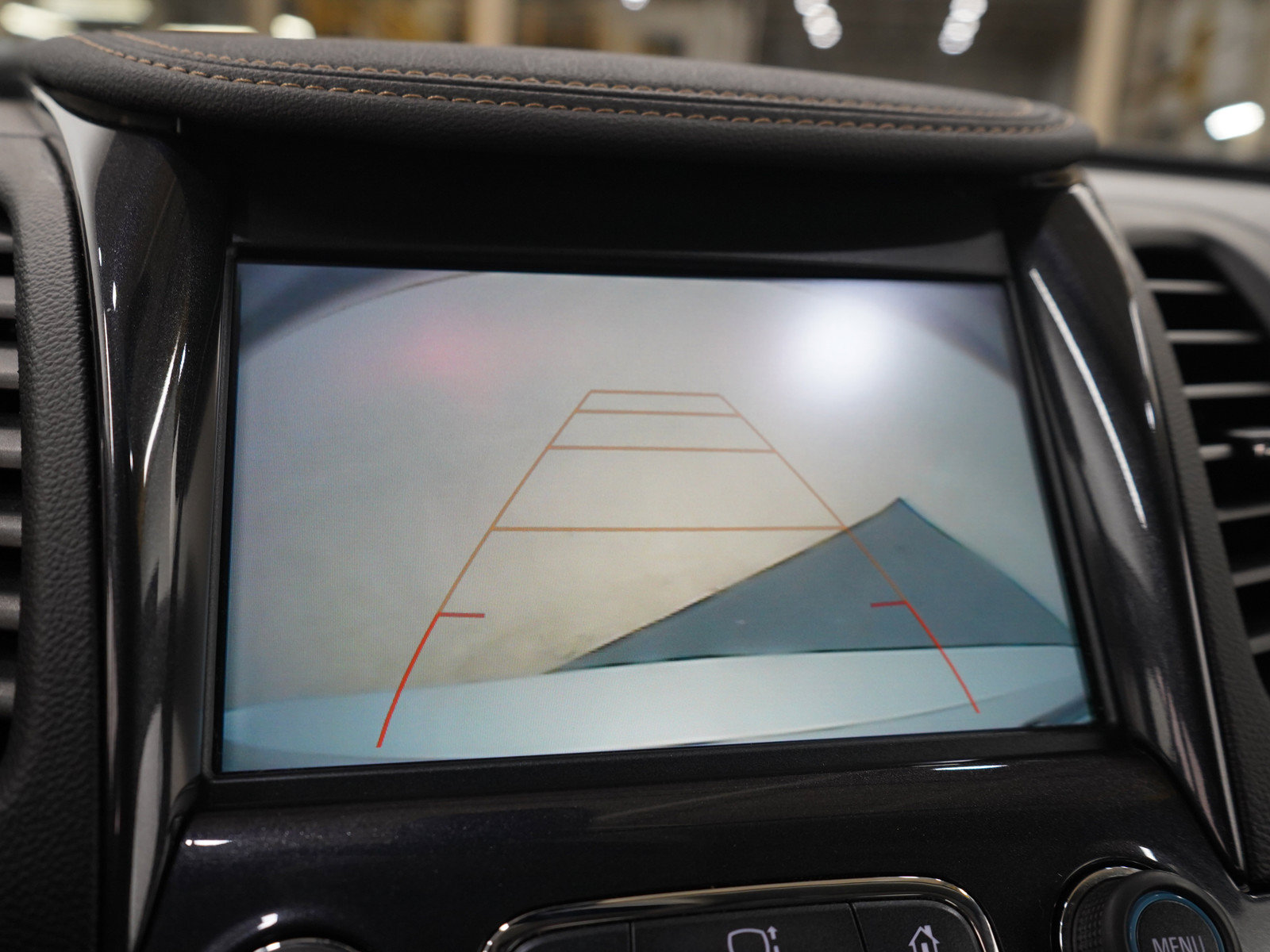Used 2018 Chevrolet Impala Premier FWD image 28