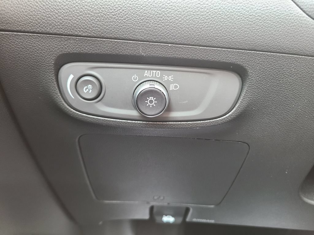 Used 2024 Buick Encore GX Sport Touring AWD/4WD image 30