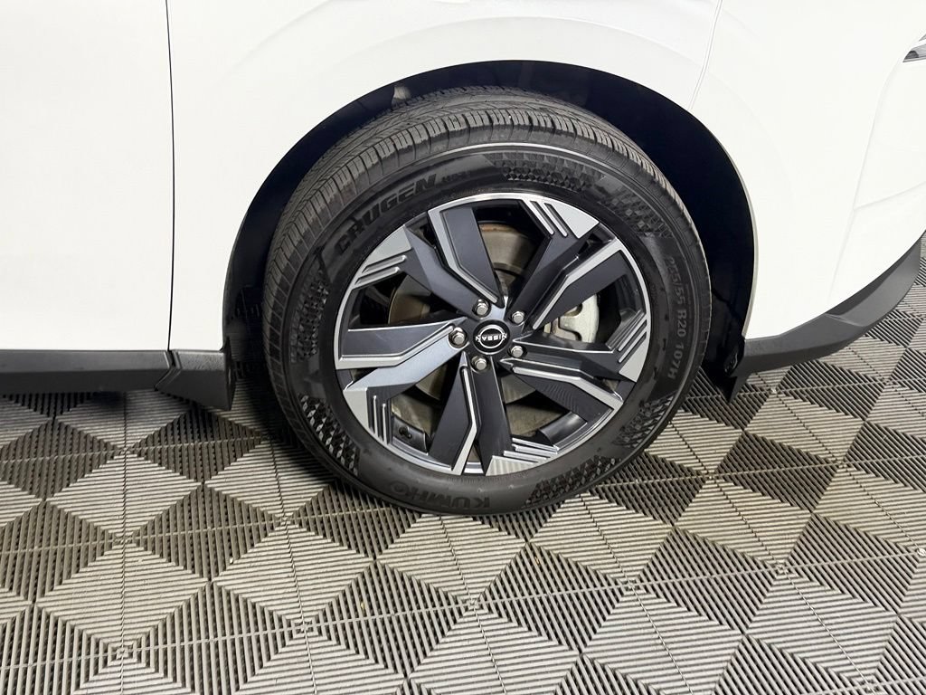 Used 2025 Nissan Murano SV FWD image 14