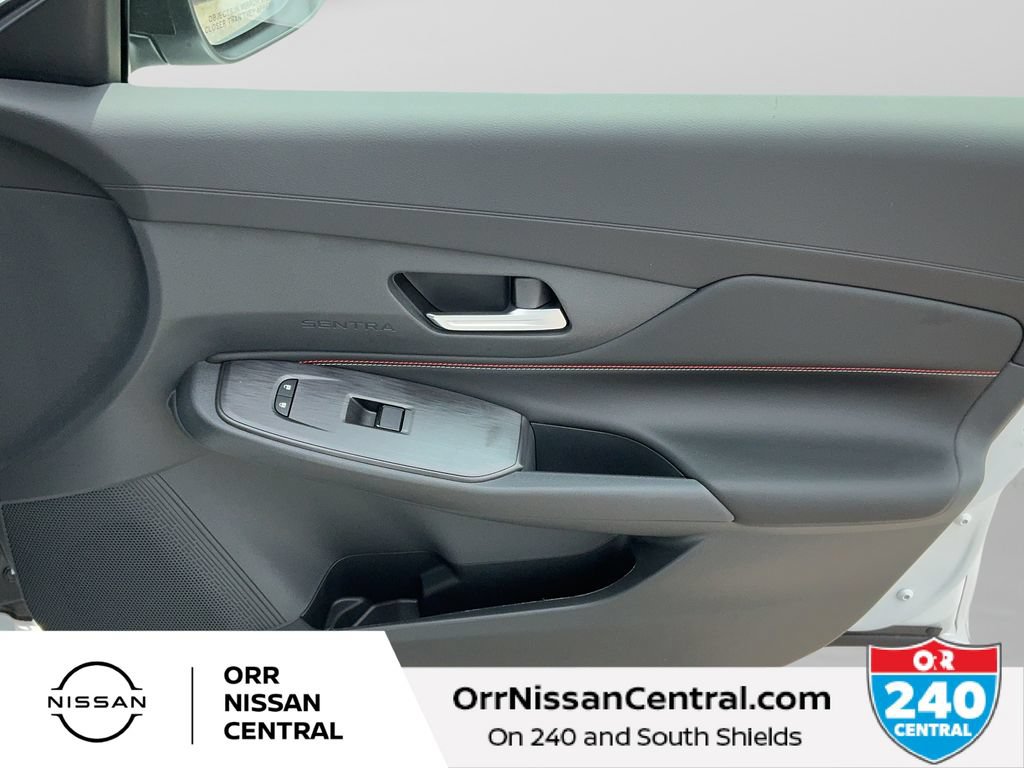 New 2026 Nissan Sentra SR w/ Floor Mat Package FWD image 10