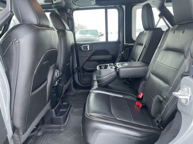Used 2022 Jeep Wrangler Unlimited Sahara image 9