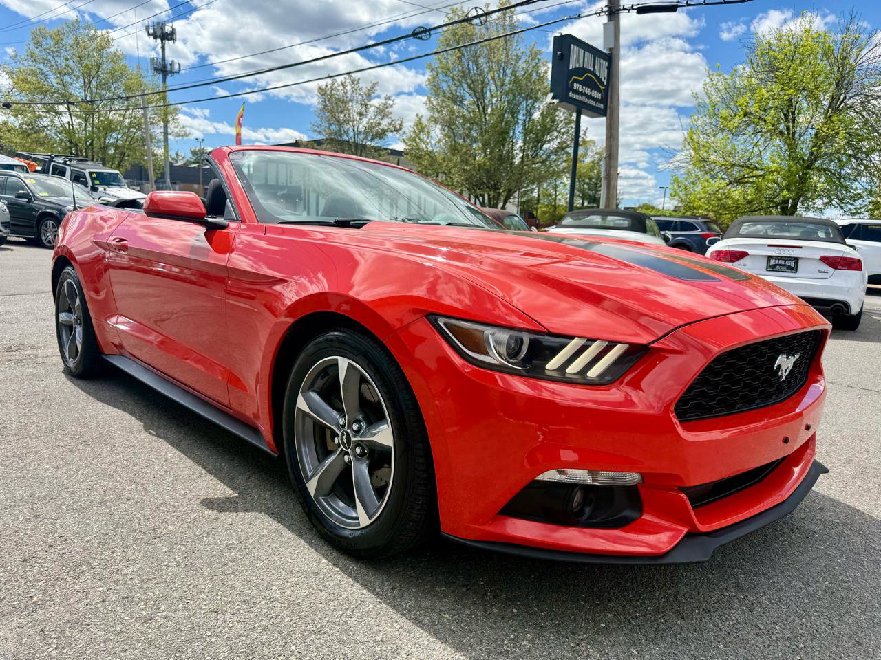 Used 2015 Ford Mustang Convertible w/ Equipment Group 051A RWD image 37