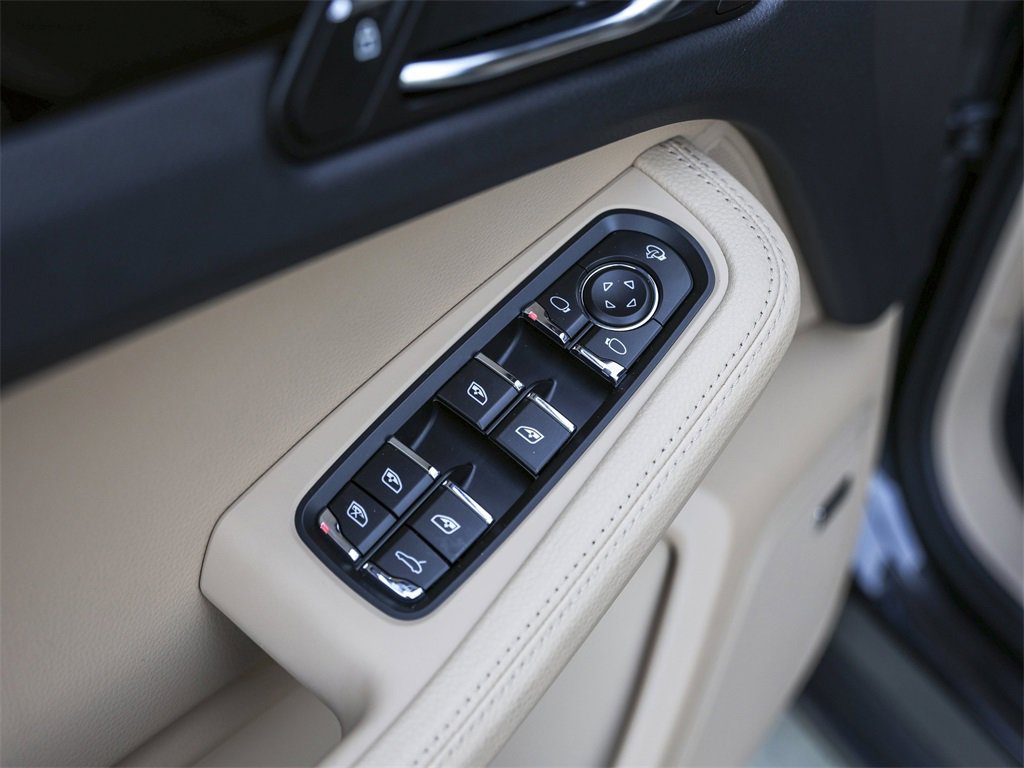 New 2026 Porsche Macan image 31