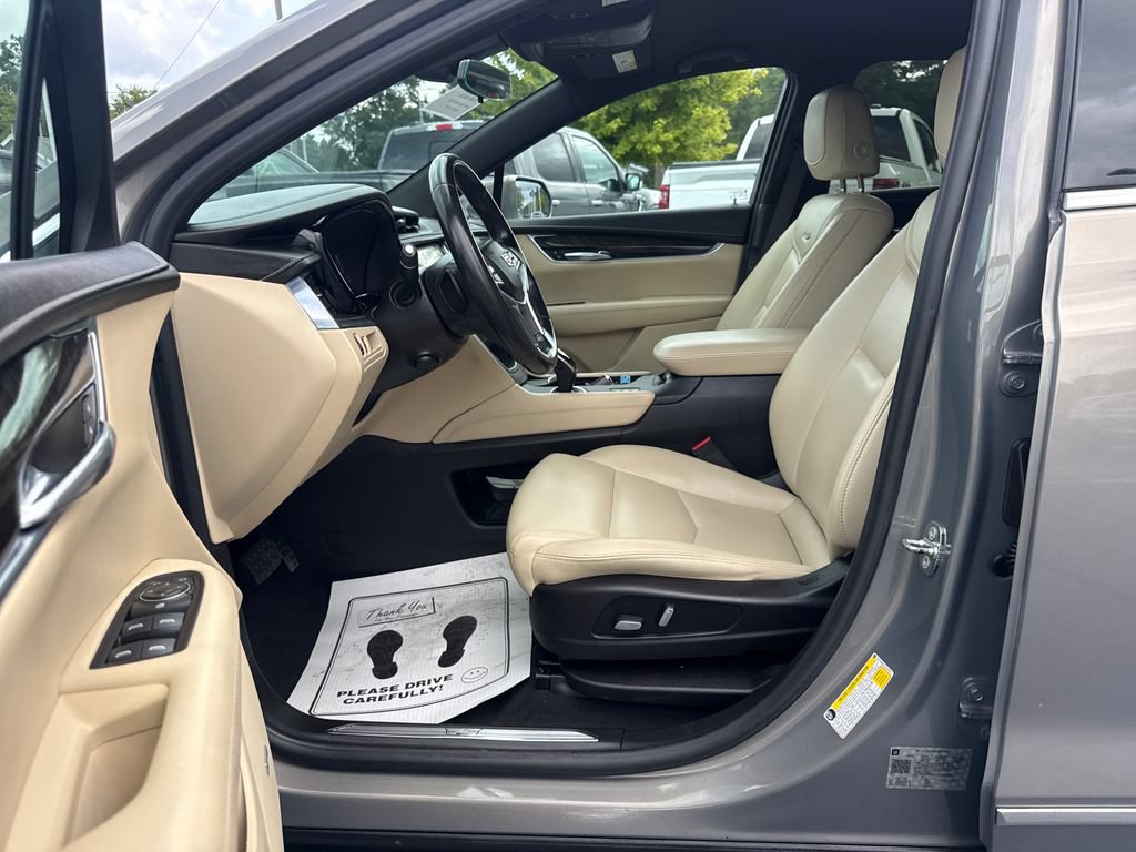 Used 2018 Cadillac XT5 AWD image 26