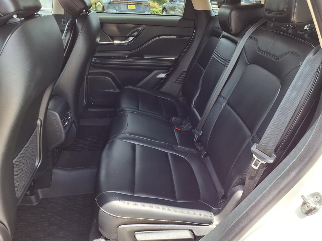 Used 2023 Lincoln Corsair FWD image 24