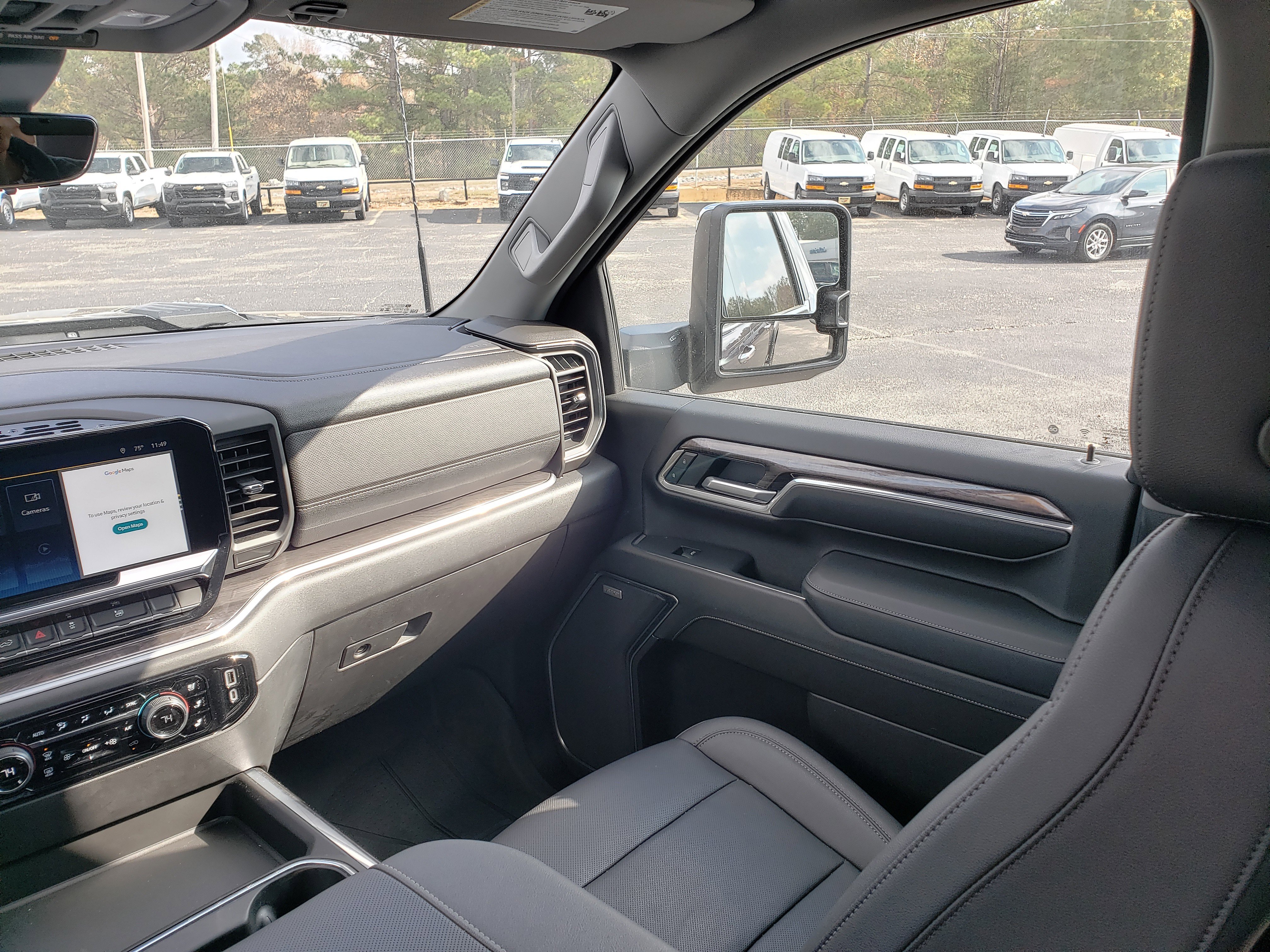 Used 2024 Chevrolet Silverado 3500 LTZ w/ LTZ Plus Package image 36