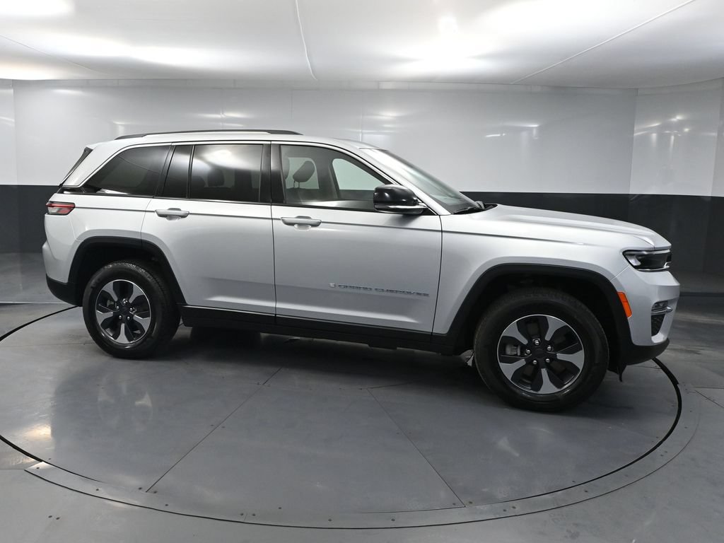 Used 2022 Jeep Grand Cherokee Limited 4xe AWD/4WD image 3