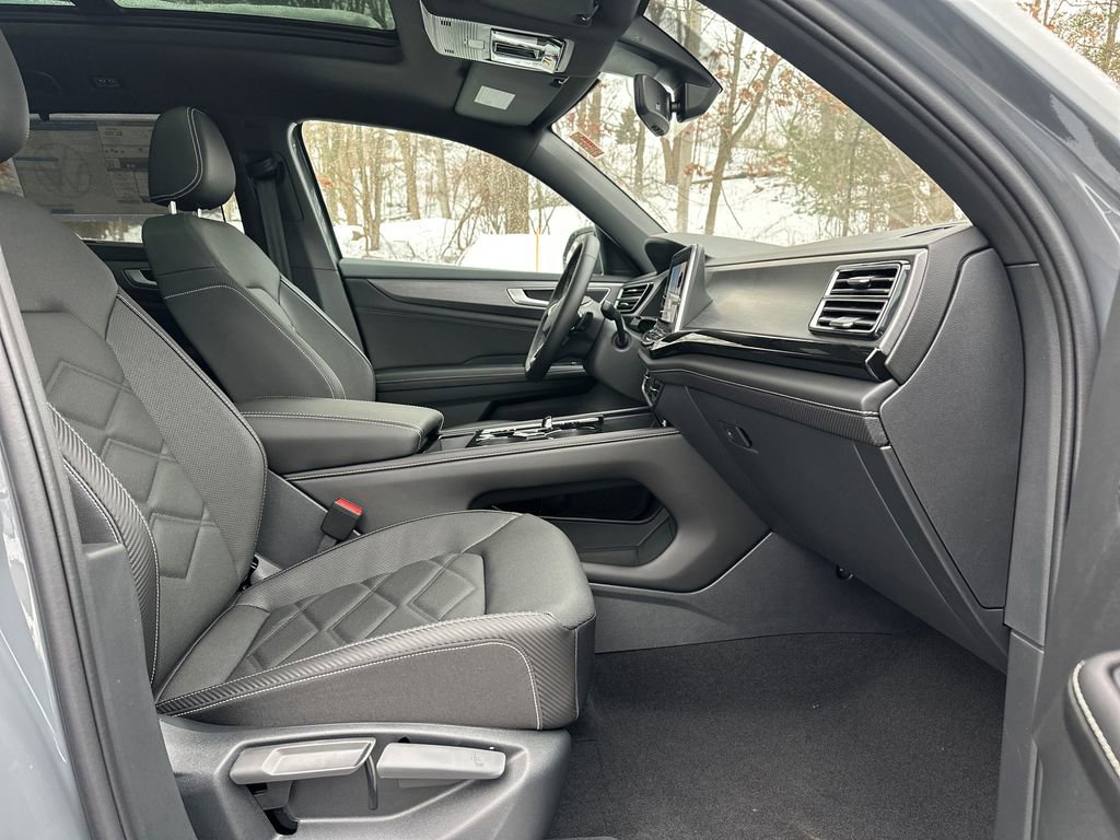 New 2026 Volkswagen Atlas Cross Sport SE image 16