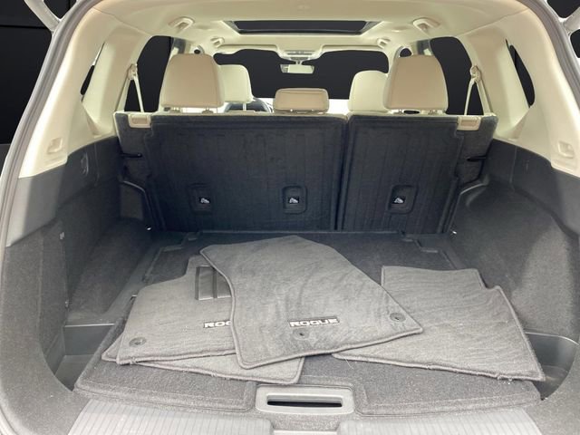 Used 2023 Nissan Rogue SL w/ SL Premium Package image 16