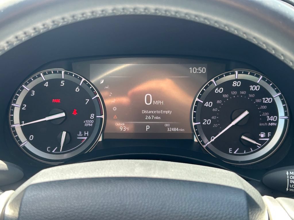 Used 2022 Toyota Highlander XLE FWD image 35