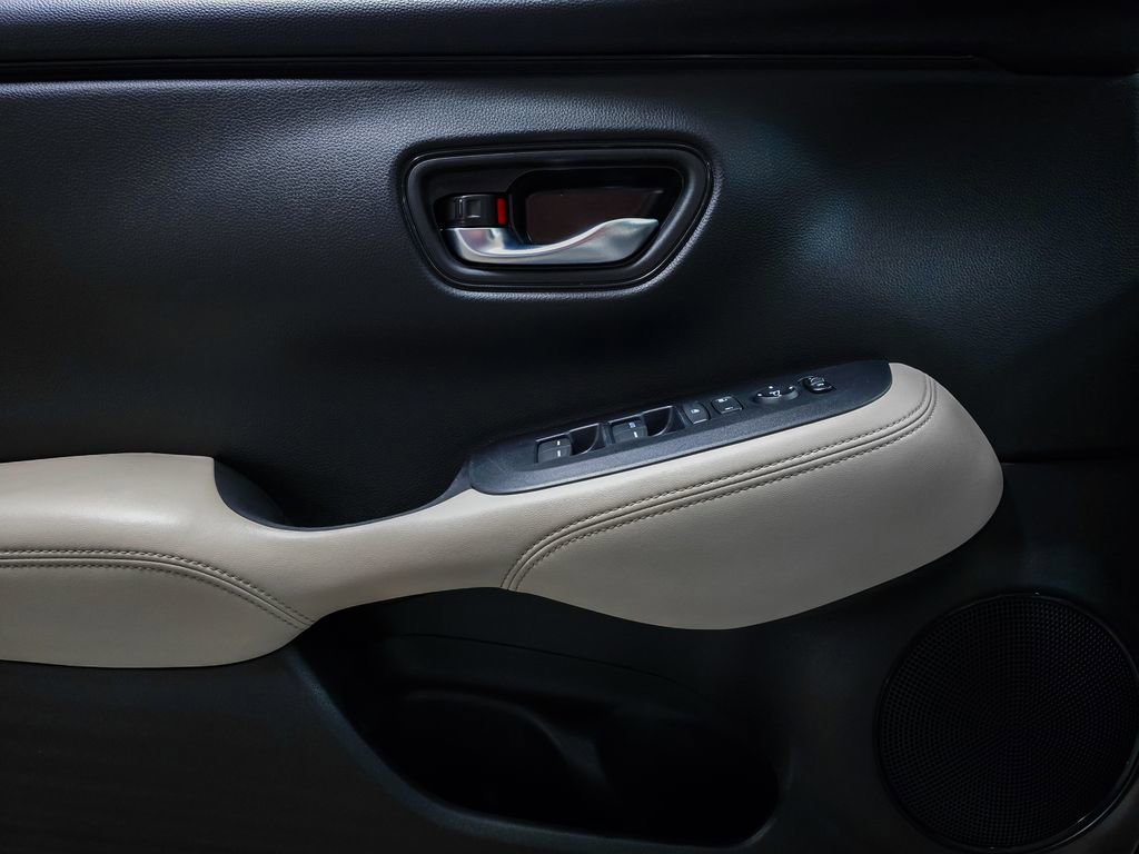 Used 2024 Honda HR-V LX image 17