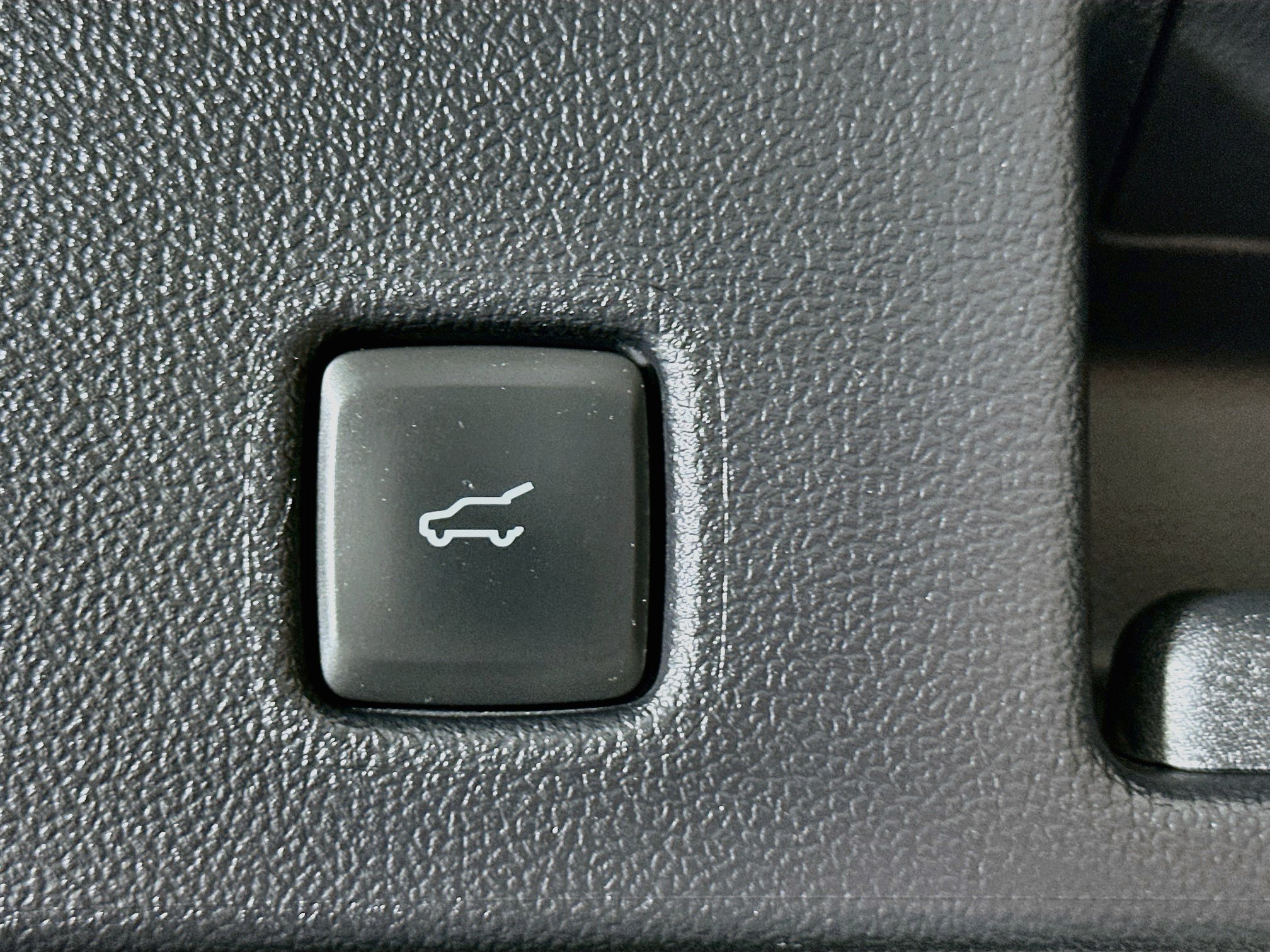 Used 2025 Ford Escape ST-Line Select AWD/4WD image 29