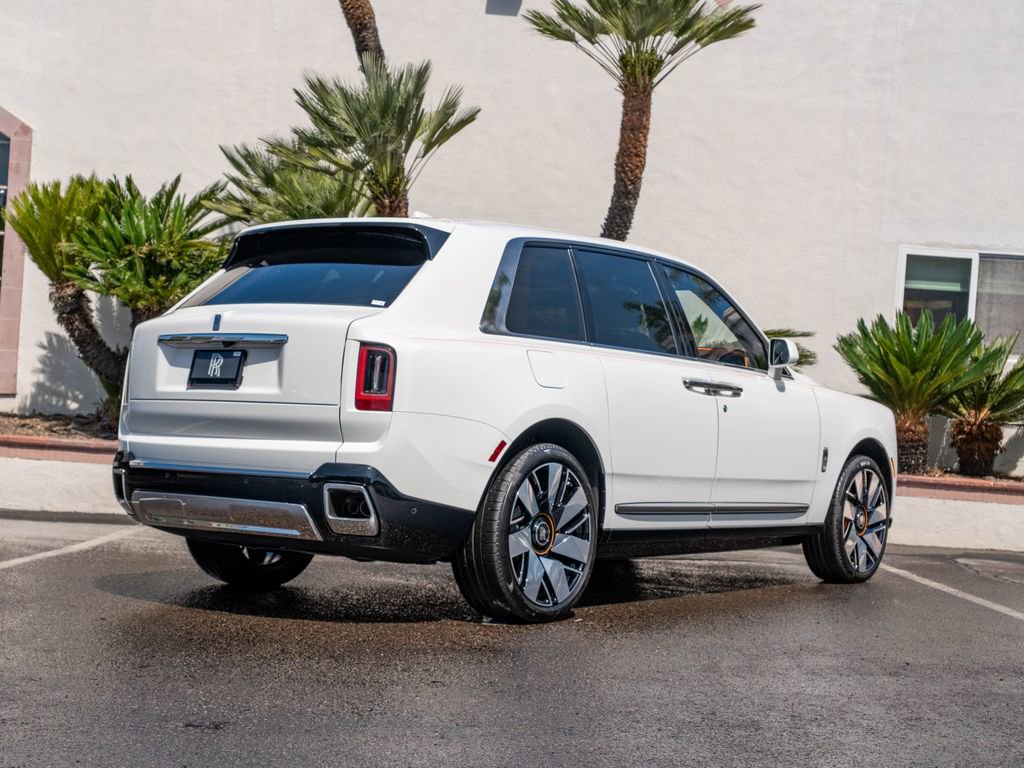 New 2026 Rolls-Royce Cullinan image 2