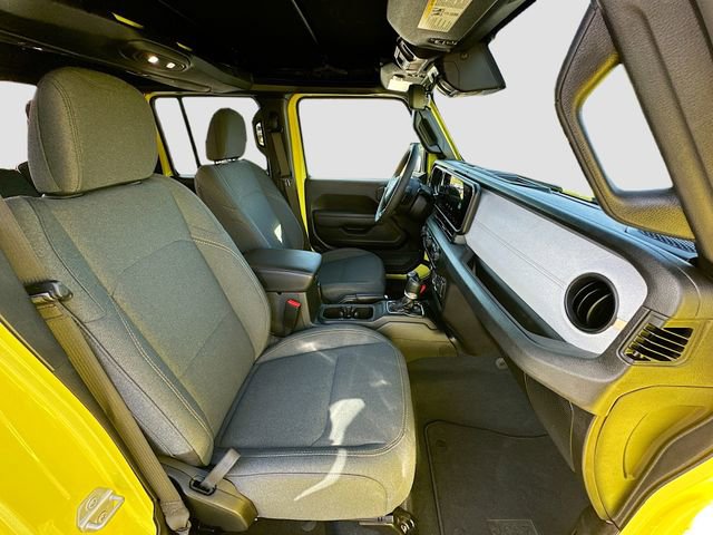 Used 2024 Jeep Gladiator Sport image 27