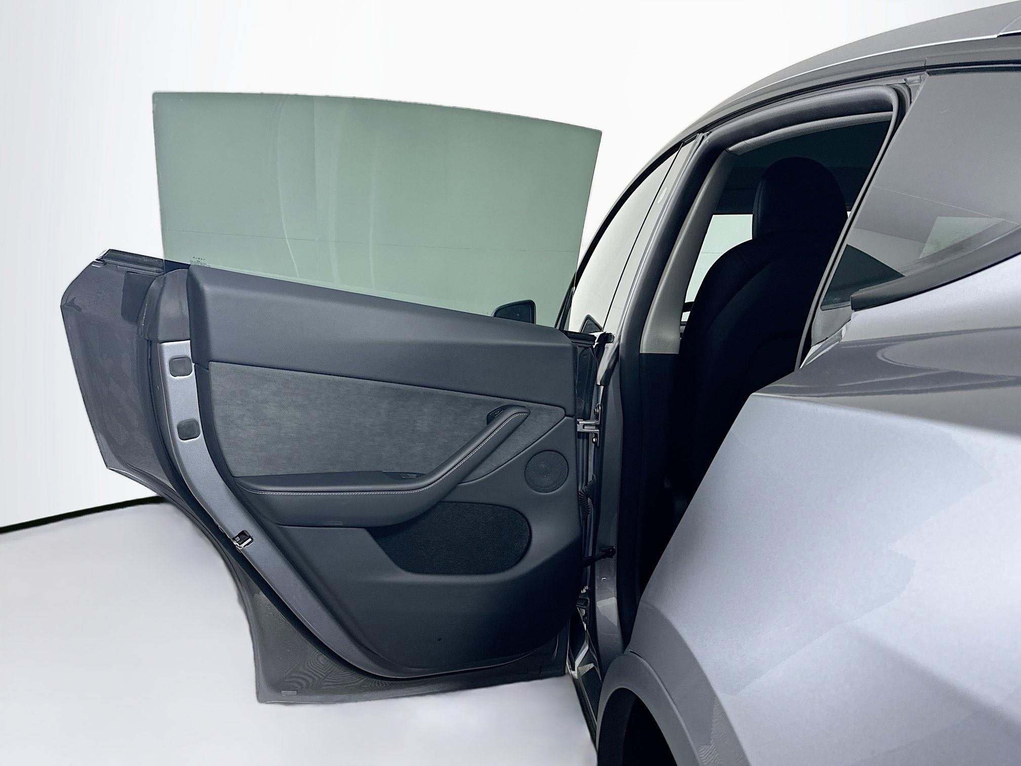 Used 2024 Tesla Model Y Long Range image 26