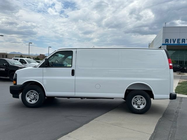 New 2026 Chevrolet Express 2500 w/ Driver Convenience Package RWD image 2