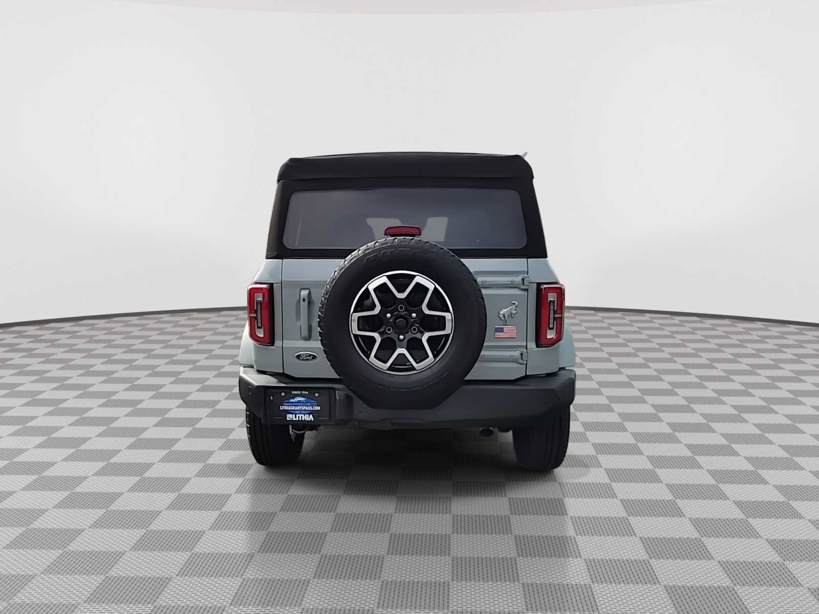 Used 2024 Ford Bronco Outer Banks image 7
