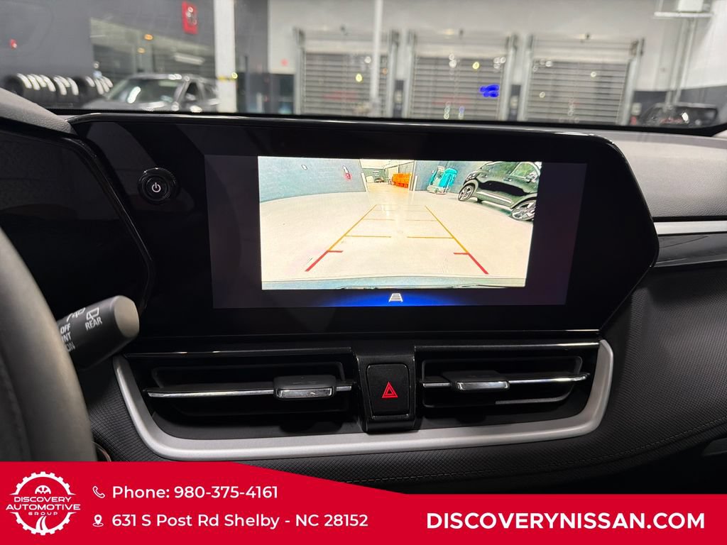 Used 2024 Chevrolet TrailBlazer LT w/ Driver Confidence Package FWD image 19