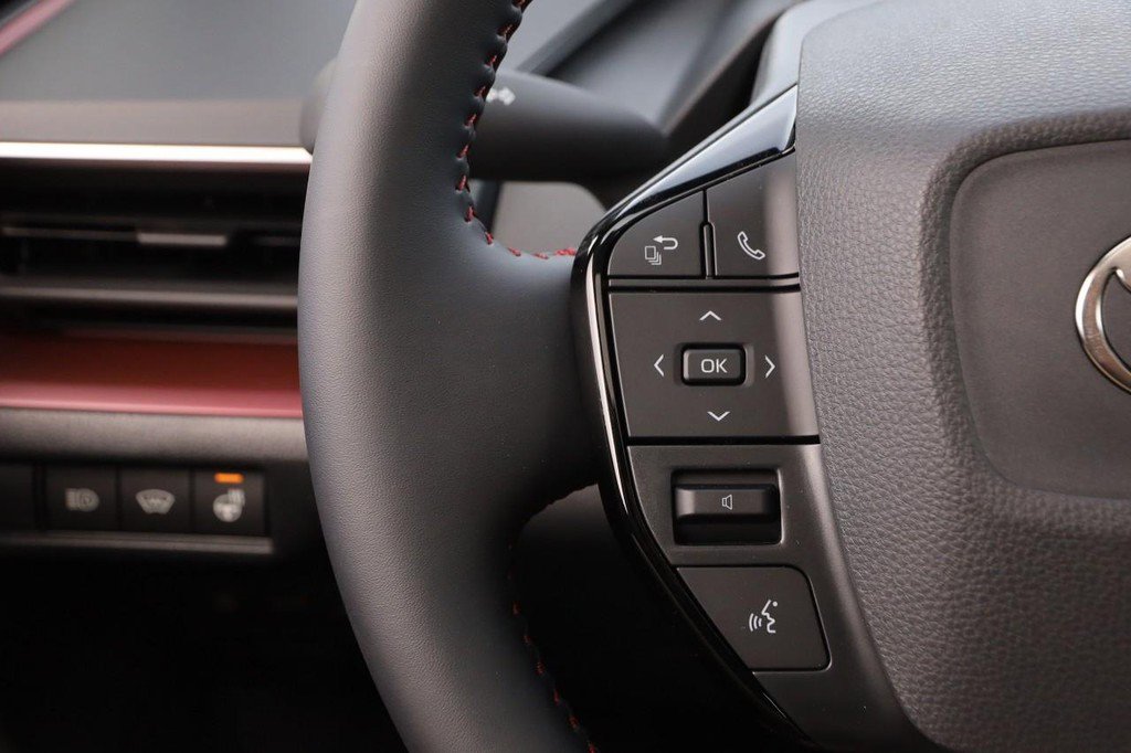 New 2026 Toyota Prius Plug-In Hybrid image 13