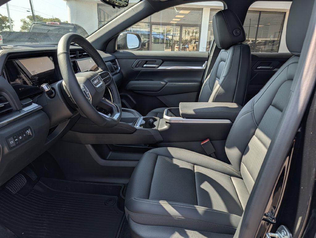 New 2027 GMC Terrain Elevation w/ Elevation Premium Package FWD image 24
