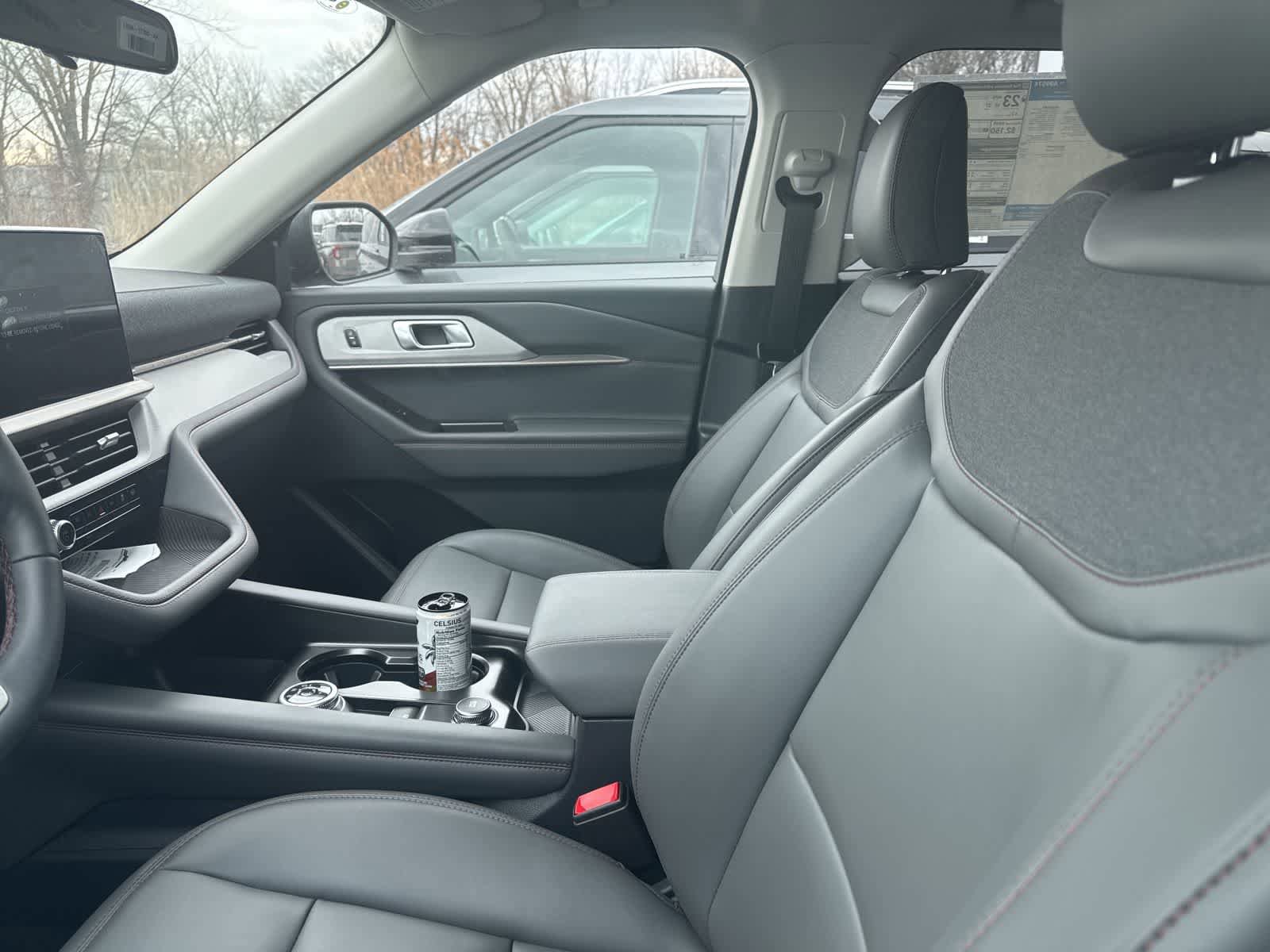New 2026 Ford Explorer Active w/ Active Comfort Package AWD/4WD image 27