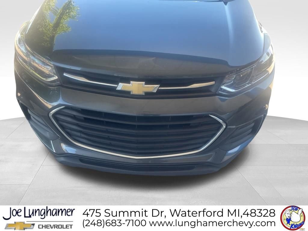 Used 2019 Chevrolet Trax LS w/ Tint and Cruise Package FWD image 2