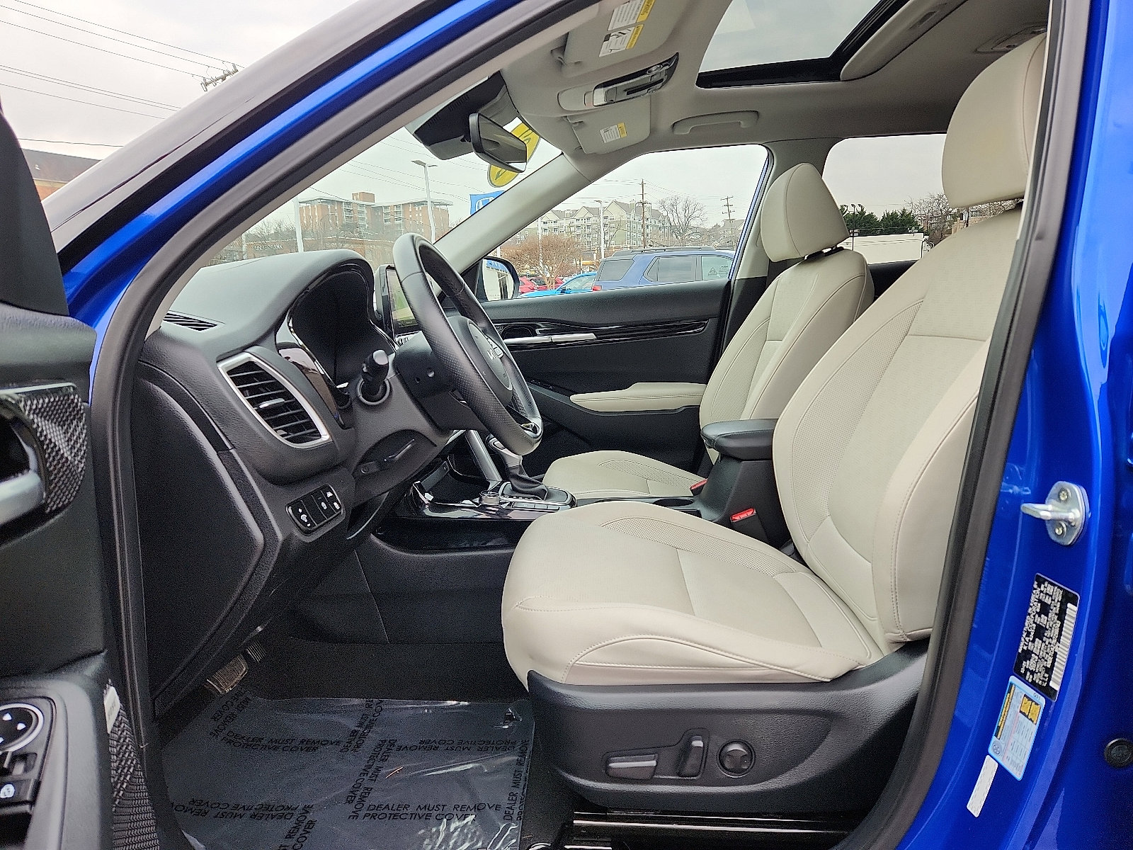 Used 2022 Kia Seltos SX w/ Sunroof Package image 13