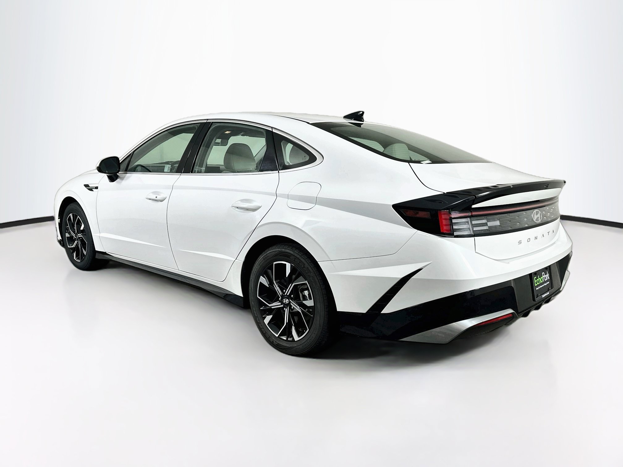 Used 2025 Hyundai Sonata SEL FWD image 5