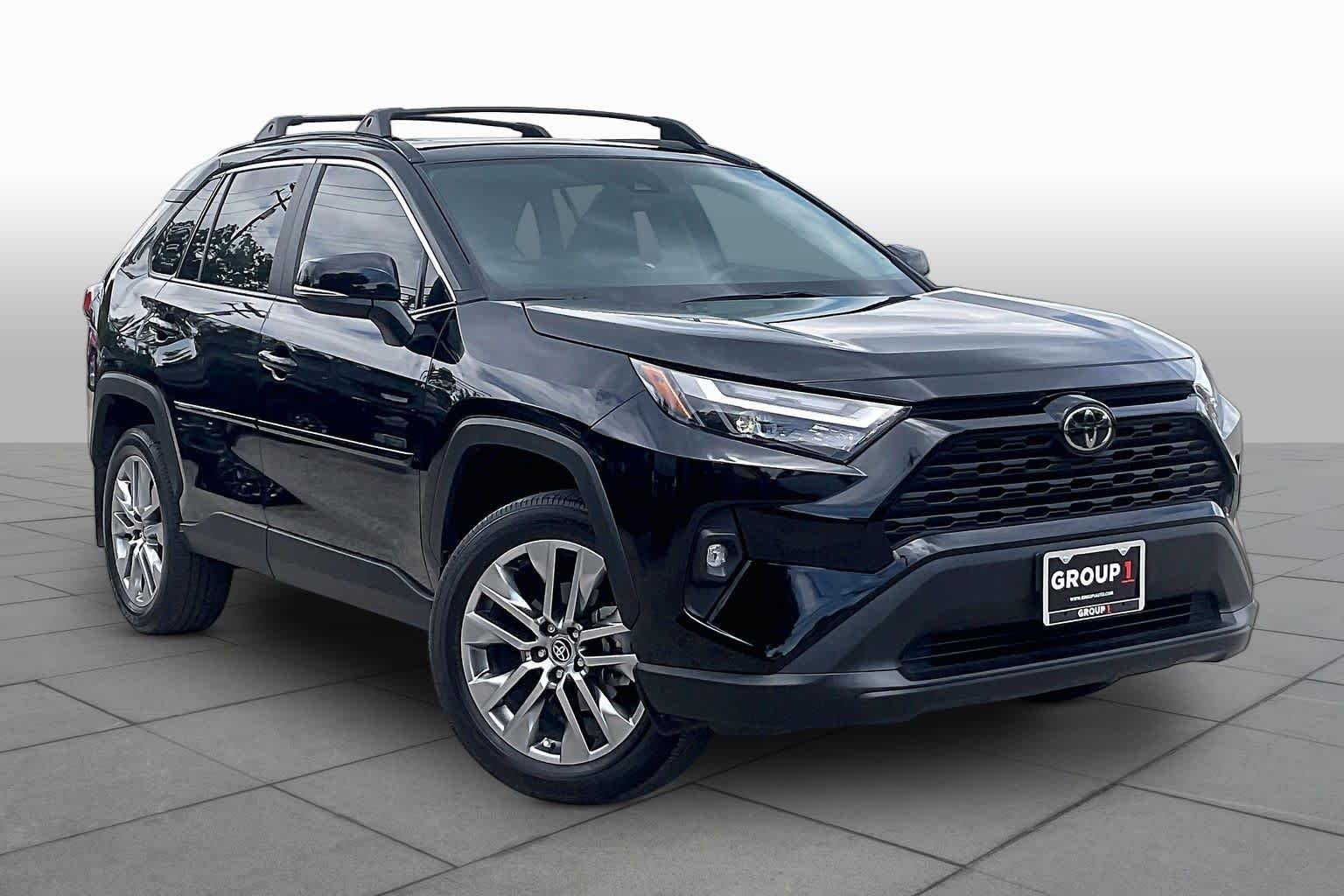 Used 2024 Toyota RAV4 XLE Premium FWD image 3