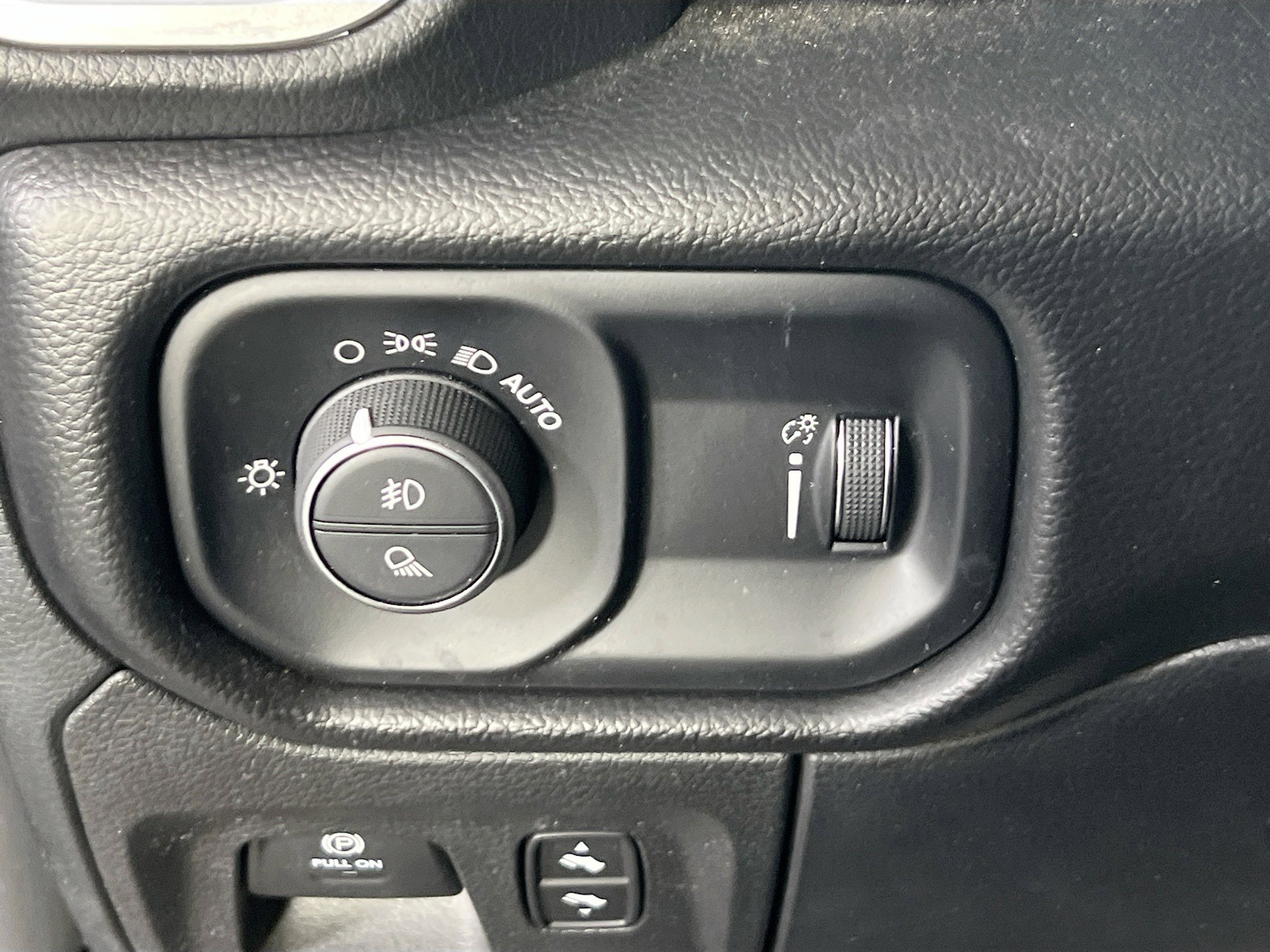 Used 2022 RAM 1500 Big Horn image 10